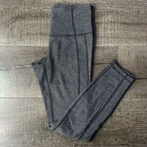 Athleta Women’s Criss Cross Power Up 7/8 Leggings XS